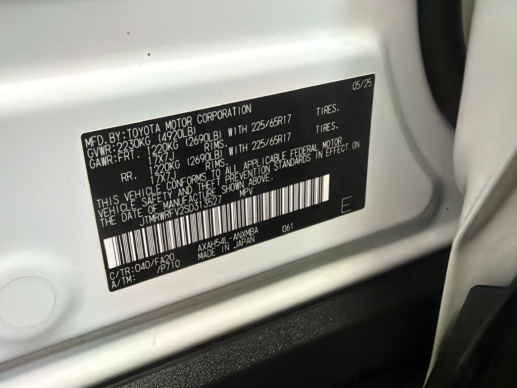 Used 2025 Toyota RAV4 XLE AWD/4WD image 55
