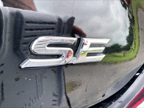 Used 2025 Toyota Camry SE FWD image 8