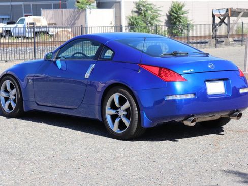 Used 2006 Nissan 350Z Enthusiast w/ (N93) Cargo Convenience Pkg RWD image 5