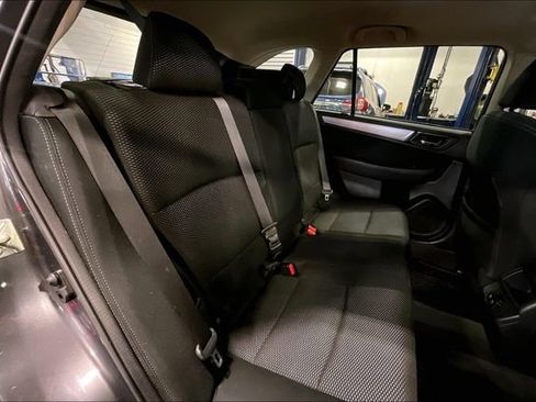 Used 2019 Subaru Outback 2.5i Premium AWD/4WD image 27