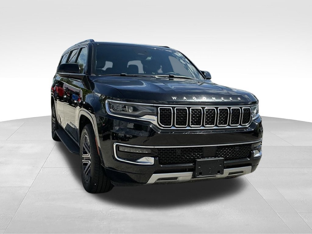 Used 2024 Jeep Wagoneer L Series II RWD image 14