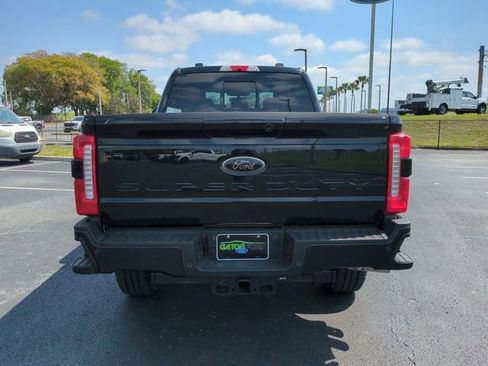 New 2026 Ford F250 Lariat w/ Black Appearance Package image 6