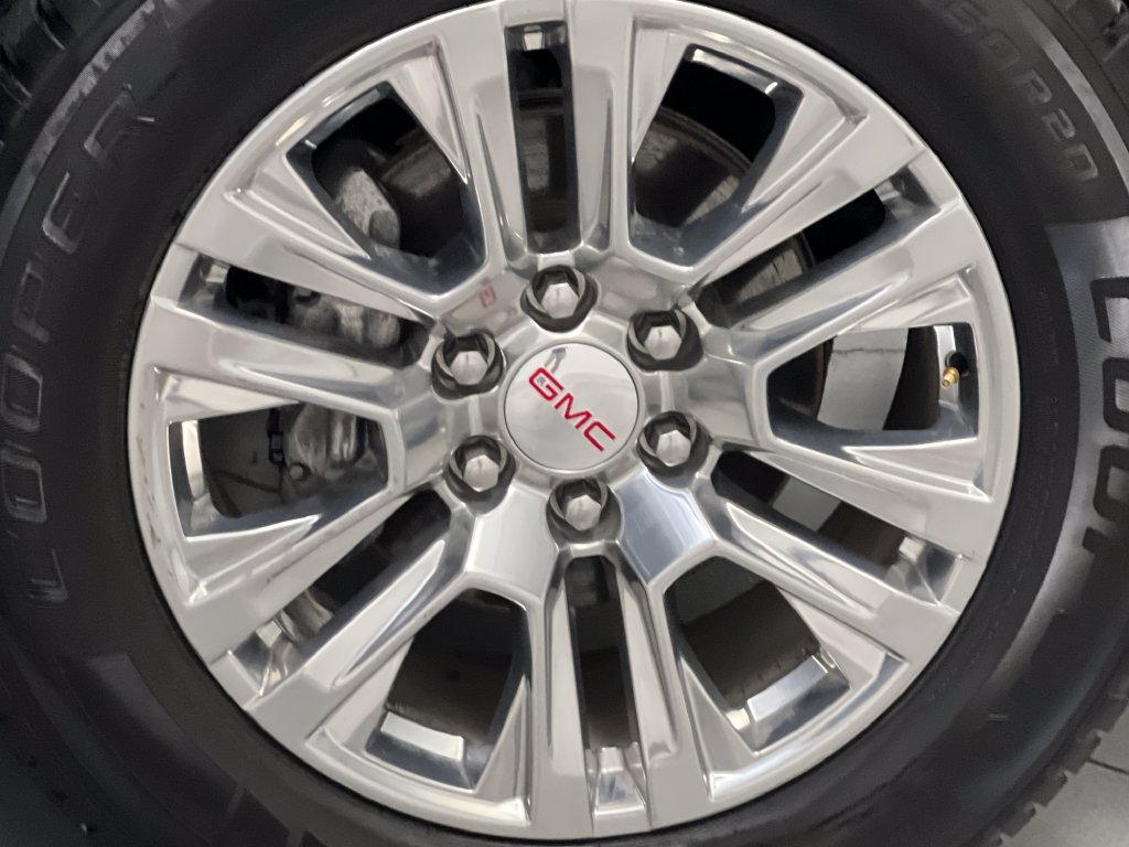 Used 2021 GMC Yukon XL Denali AWD/4WD image 76