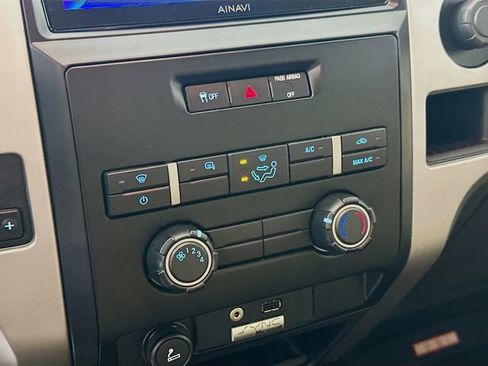 Used 2012 Ford F150 XLT w/ XLT Chrome Pkg image 16