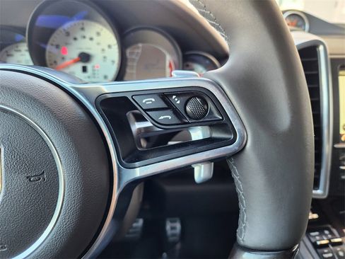 Used 2016 Porsche Cayenne S image 30