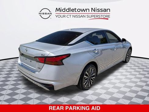 Used 2023 Nissan Altima 2.5 SV AWD/4WD image 3