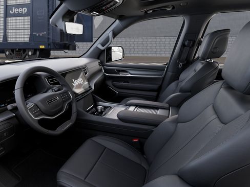 New 2026 Jeep Grand Wagoneer 4WD image 22