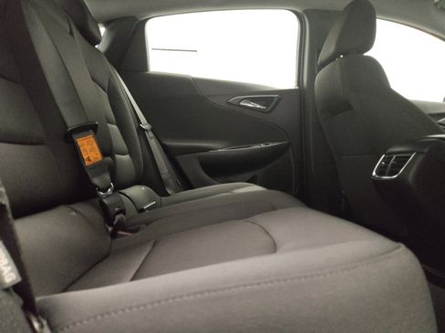 Used 2023 Chevrolet Malibu LT FWD image 19