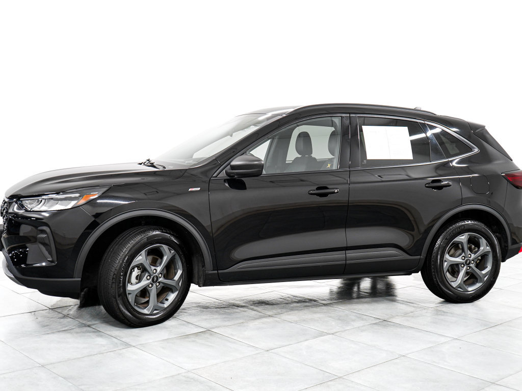 Used 2025 Ford Escape ST-Line AWD/4WD image 4