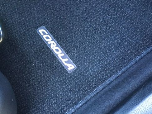 Used 2017 Toyota Corolla L FWD image 29