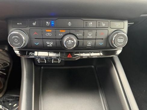 Used 2023 Dodge Durango GT AWD/4WD image 29