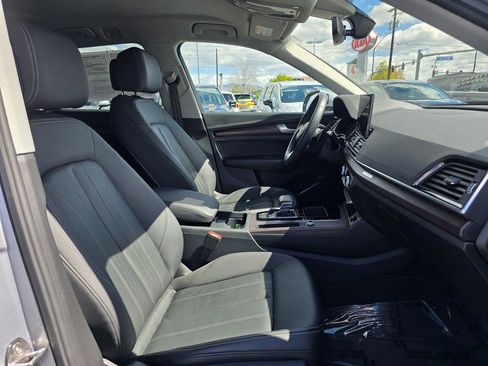 Used 2023 Audi Q5 2.0T Premium w/ Convenience Package AWD/4WD image 10
