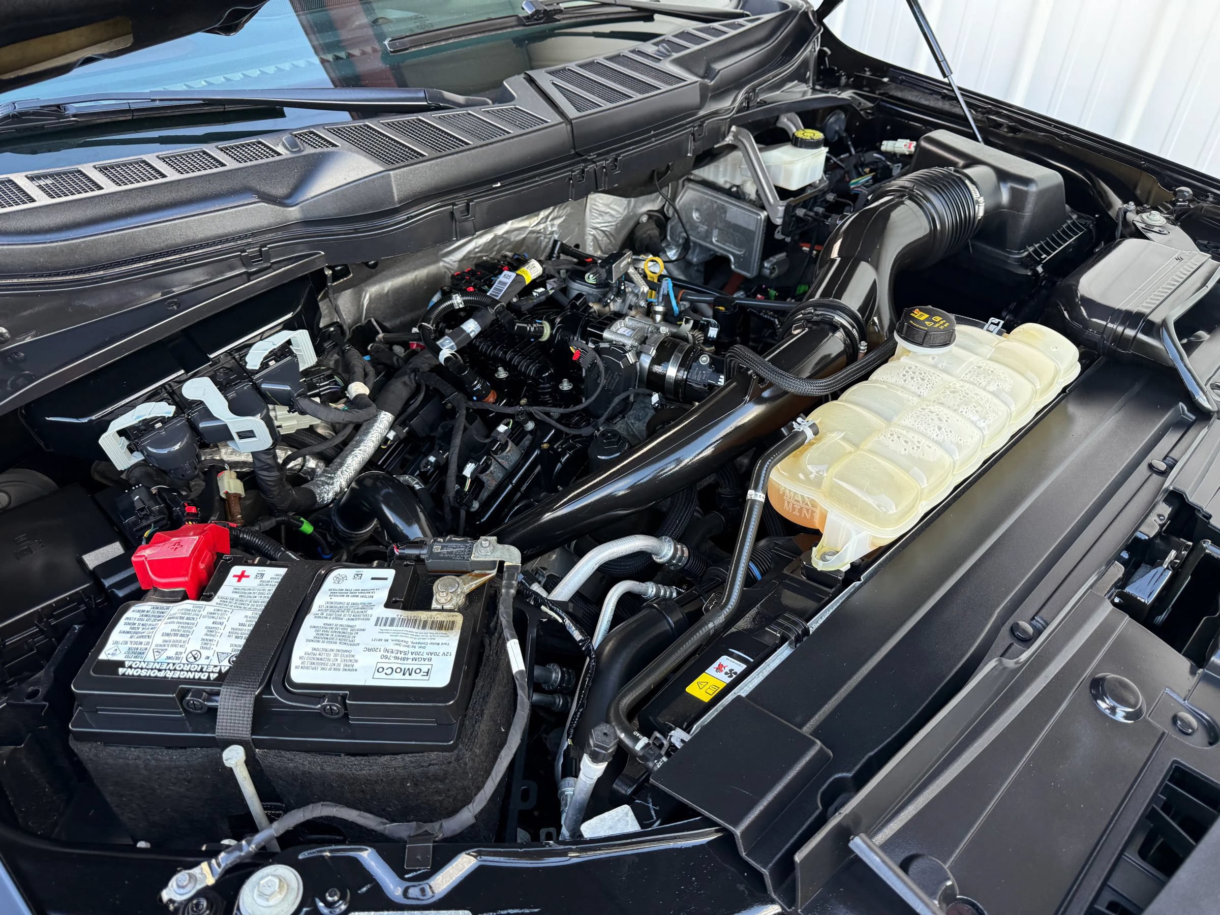 Used 2021 Ford F150 Lariat AWD/4WD image 11