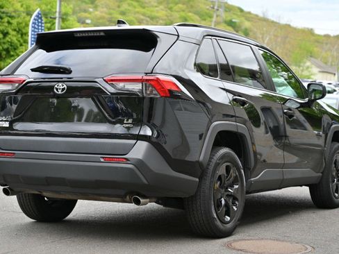 Used 2020 Toyota RAV4 LE w/ All Weather Liner Package AWD/4WD image 5