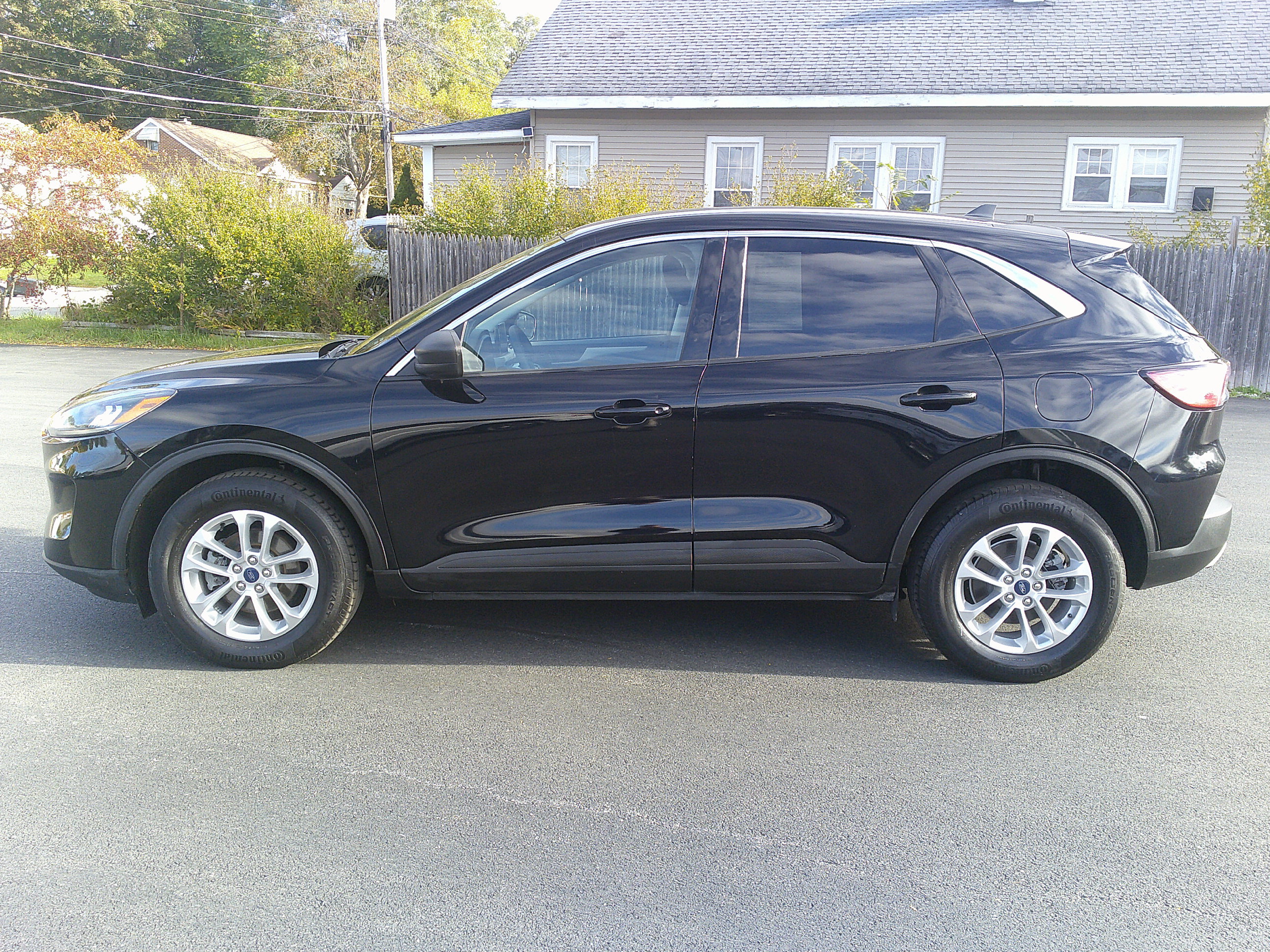 Used 2022 Ford Escape SE w/ Cold Weather Package AWD/4WD image 12