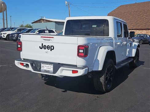 Used 2021 Jeep Gladiator Overland image 7