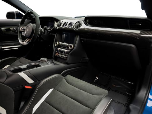 Used 2021 Ford Mustang Shelby GT500 w/ Carbon Fiber Track Pack image 2