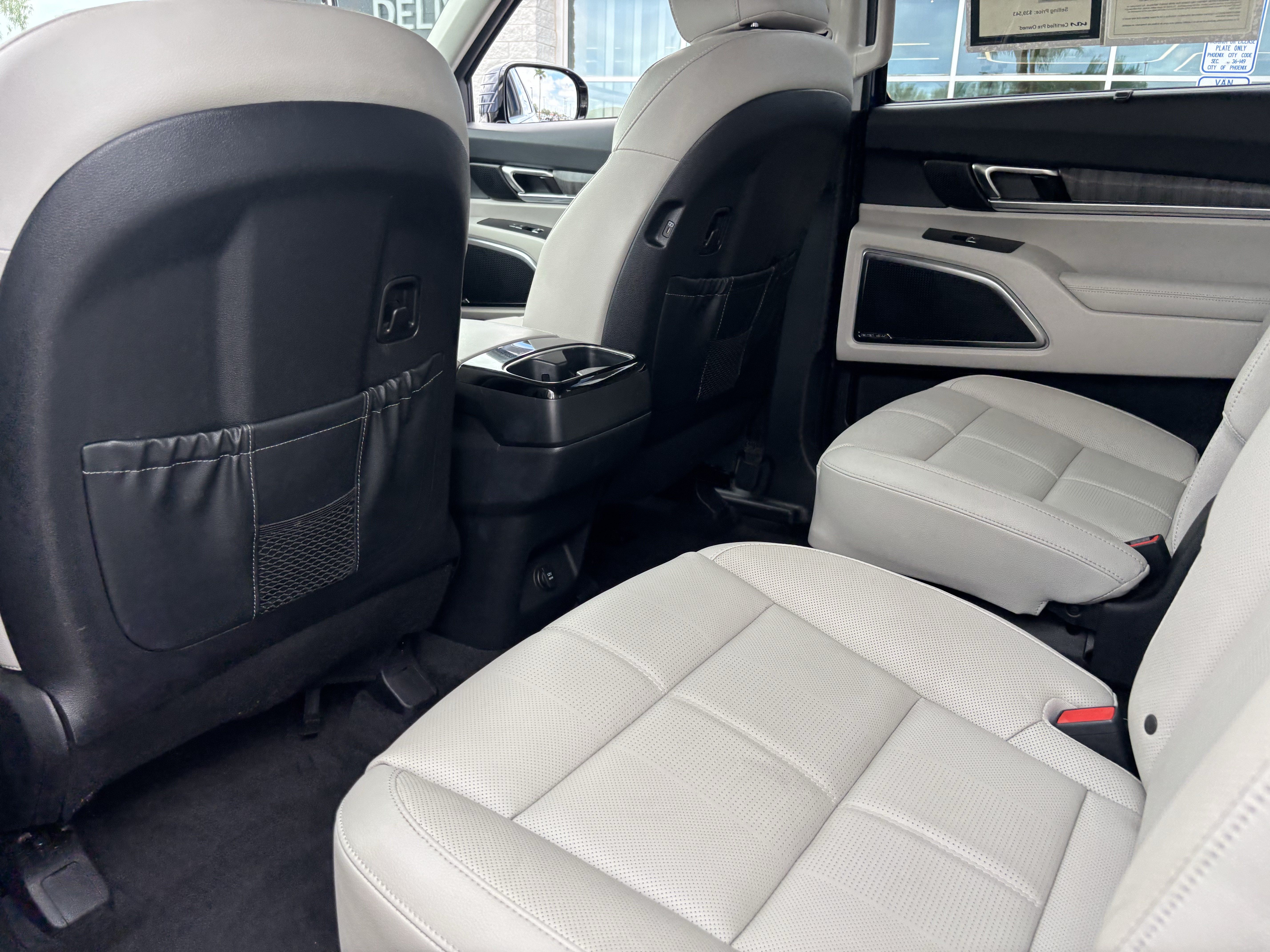 Certified 2024 Kia Telluride SX w/ Towing Package FWD image 15