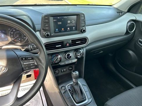 Used 2020 Hyundai Kona SE FWD image 20