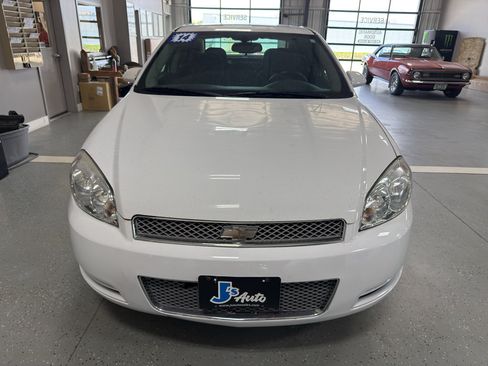 Used 2014 Chevrolet Impala LT w/ LT Sunroof Package FWD image 3