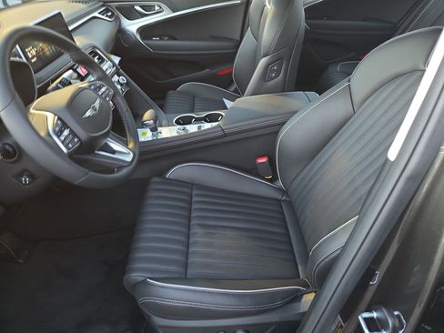 New 2026 Genesis G70 2.5T Prestige image 4