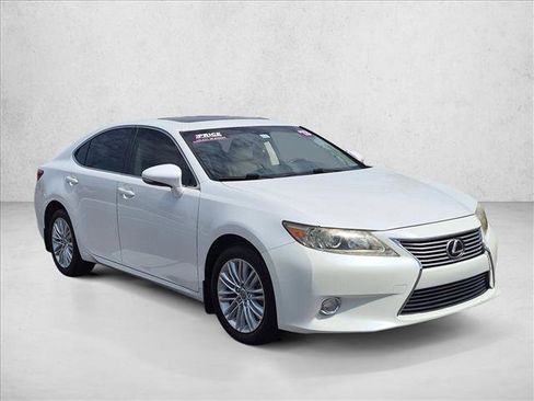Used 2013 Lexus ES 350 w/ Luxury Pkg FWD image 3