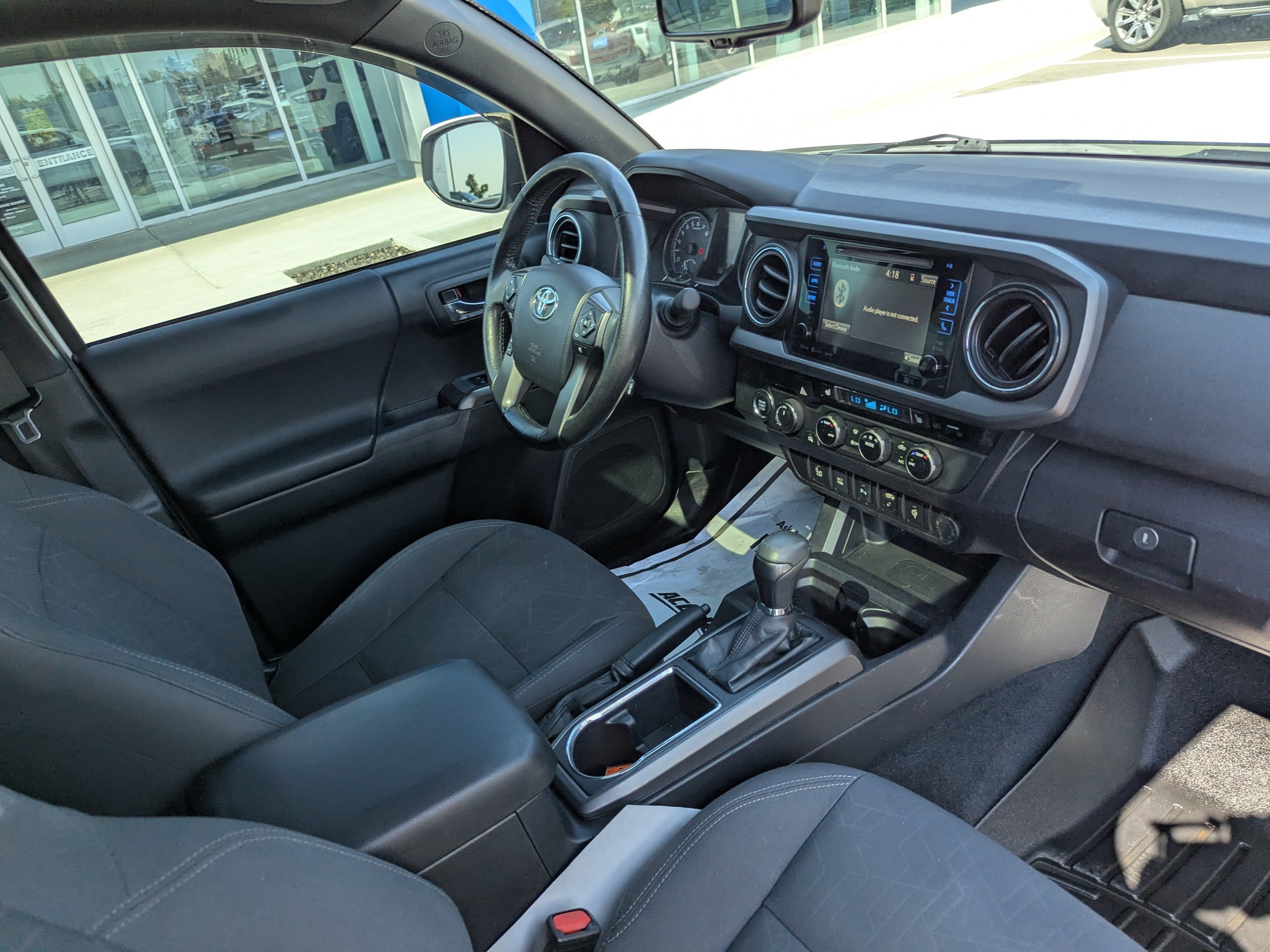 Used 2017 Toyota Tacoma TRD Off-Road AWD/4WD image 41