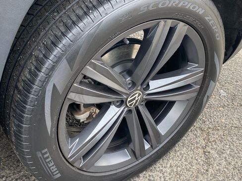 Used 2022 Volkswagen Atlas Cross Sport SEL R-Line image 20