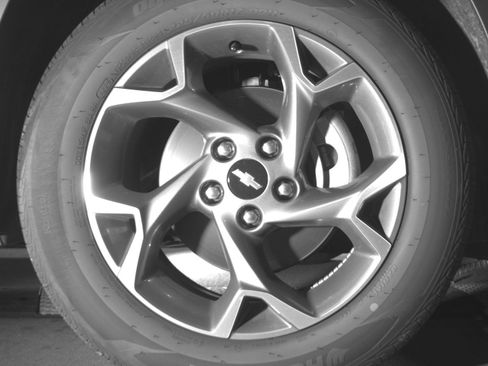 Used 2025 Chevrolet Trax LT w/ LT Convenience Package image 13