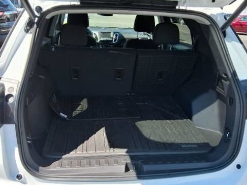 Used 2024 Chevrolet Equinox LT FWD image 7