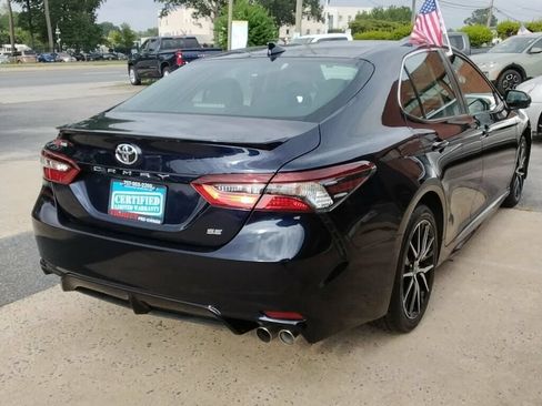 Used 2021 Toyota Camry SE FWD image 4