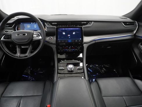 Used 2025 Jeep Grand Cherokee Overland w/ Adv Protech Group III AWD/4WD image 33
