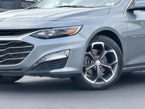 Used 2024 Chevrolet Malibu LT FWD image 2