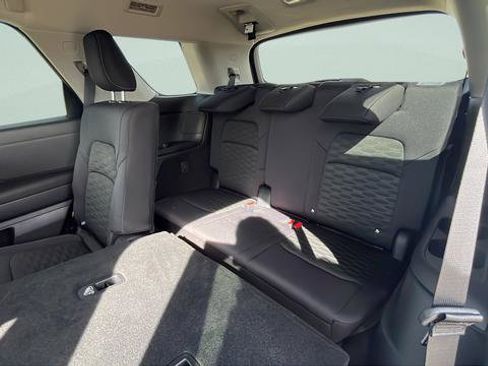 New 2026 Nissan Pathfinder SV AWD/4WD image 23