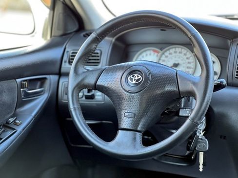 Used 2006 Toyota Corolla S image 30