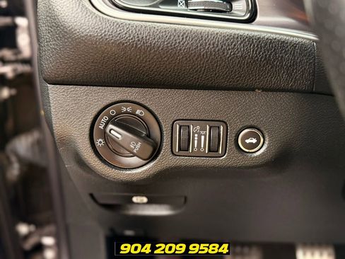 Used 2018 Dodge Challenger R/T w/ Performance Handling Group RWD image 16