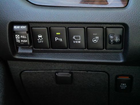 Used 2020 Toyota Sienna Limited Premium AWD/4WD image 27