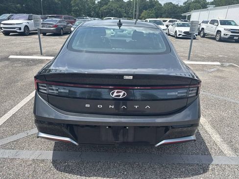 Used 2025 Hyundai Sonata SEL FWD image 5