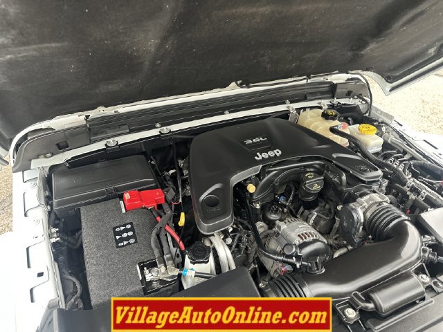 Used 2018 Jeep Wrangler Unlimited Rubicon AWD/4WD image 41