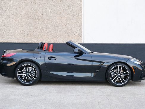 Used 2019 BMW Z4 sDrive30i image 24