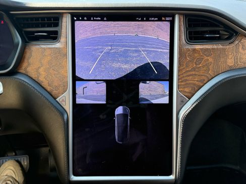 Used 2020 Tesla Model X Long Range image 21