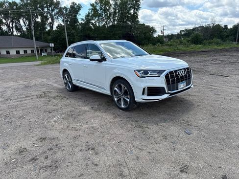 Used 2021 Audi Q7 3.0T Premium Plus w/ Premium Plus Package AWD/4WD image 26