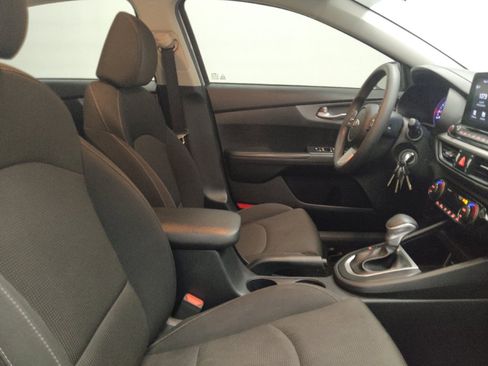 Used 2019 Kia Forte LXS FWD image 21