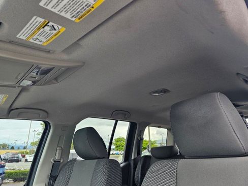 Used 2011 Nissan Xterra PRO-4X AWD/4WD image 26