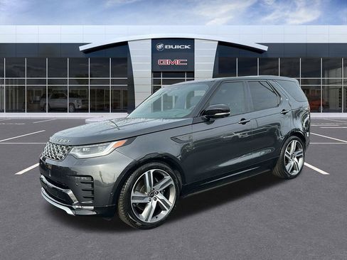 Used 2024 Land Rover Discovery Metropolitan Edition image 1