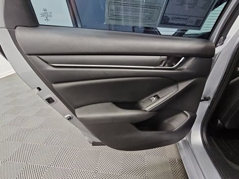 Used 2020 Honda Accord Sport image 31