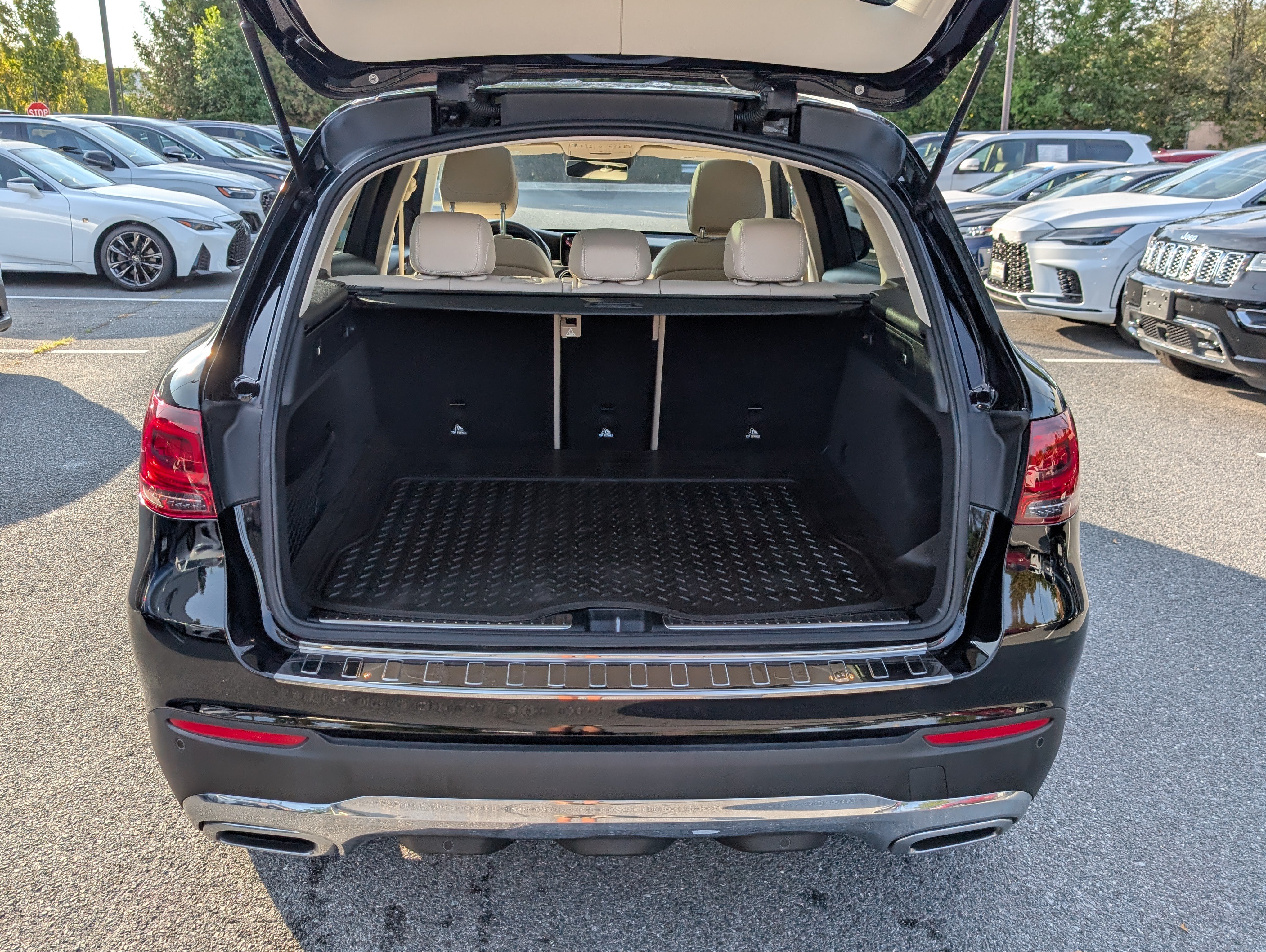 Used 2022 Mercedes-Benz GLC 300 4MATIC image 13