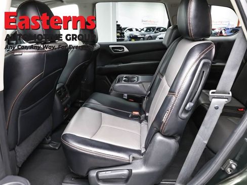 Used 2020 Nissan Pathfinder SL AWD/4WD image 26