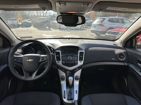 Used 2015 Chevrolet Cruze LT w/ Sun And Sound Package FWD image 24