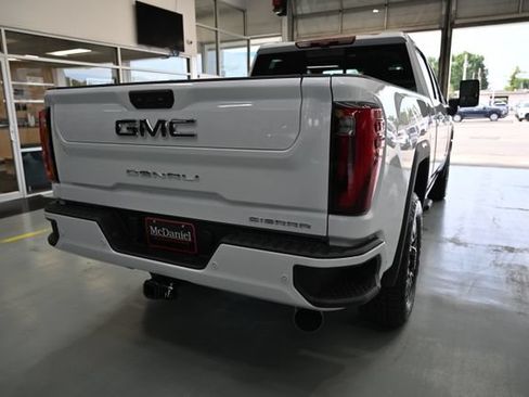 New 2026 GMC Sierra 2500 Denali Ultimate AWD/4WD image 5